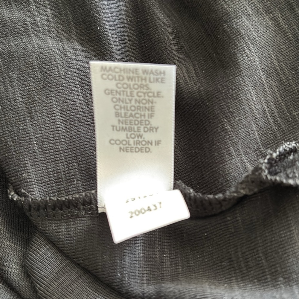 J. Jill Pima-Slub Scoop-Neck Side-Slit Tee, Black, XL, EUC - Picture 6 of 6
